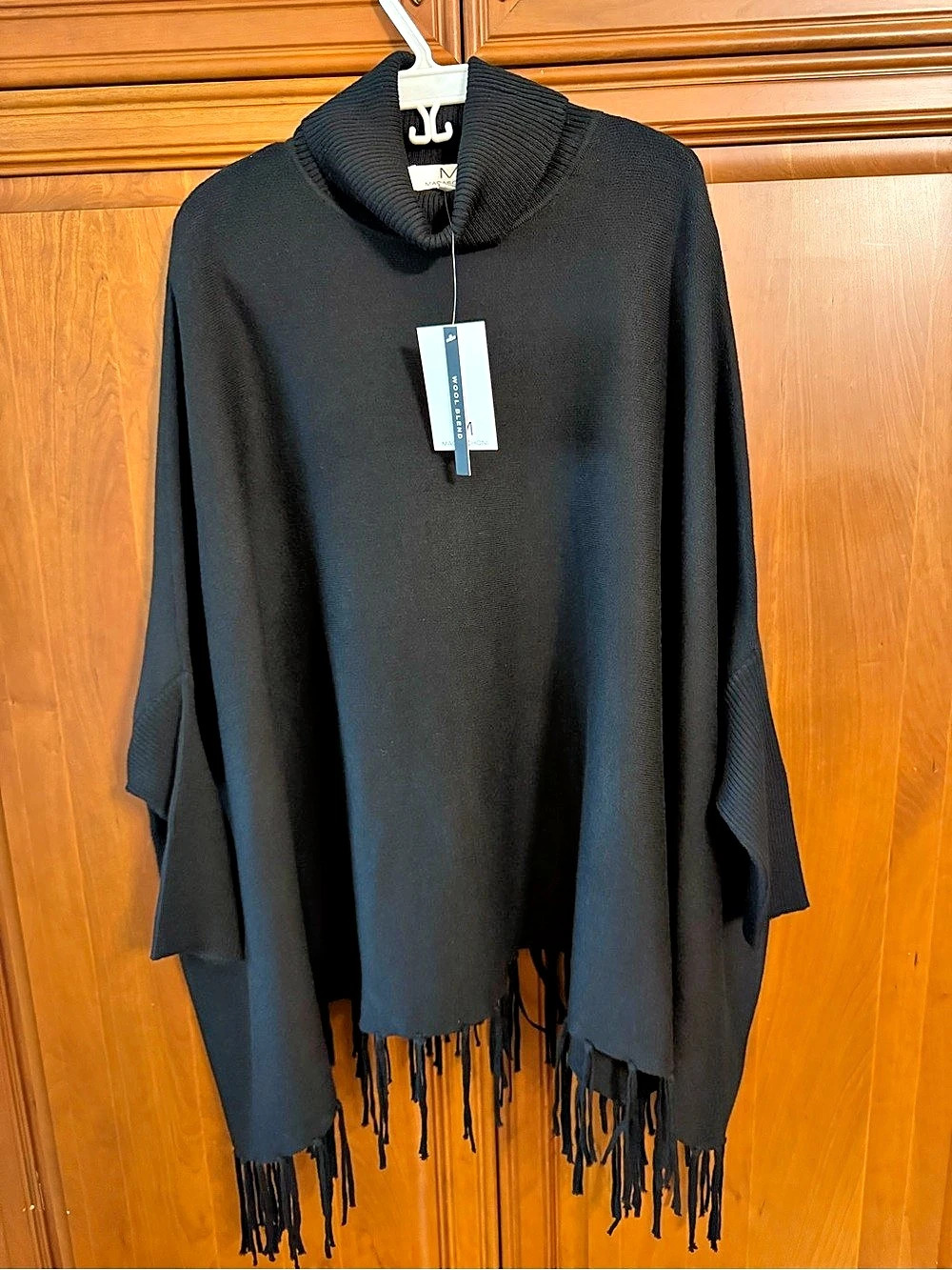 MAGA SCHONI Wool Blend Black Fringe Poncho Size Large NWT